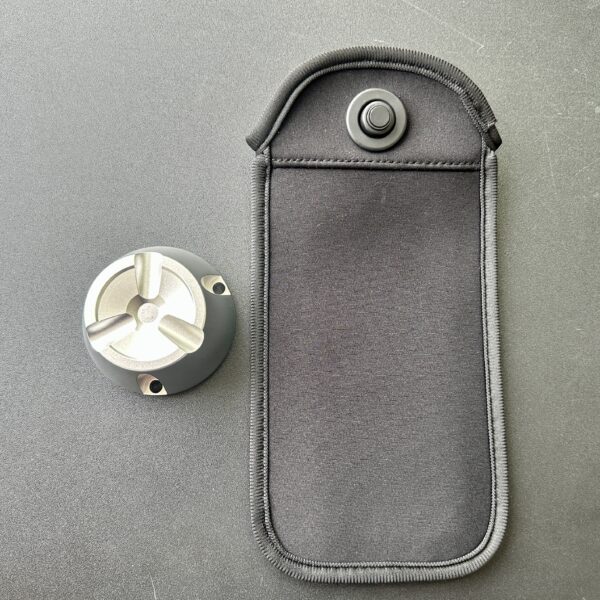 V2 Signal Blocking Phone Lock Pouch - Image 3